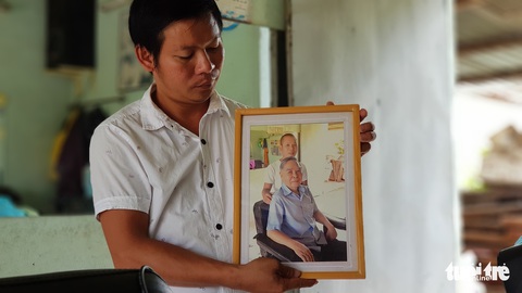Ông Sáu Khải giản dị trong ký ức người thợ hớt tóc tại Củ Chi - Ảnh 1. Ông Sáu Khải giản dị trong ký ức người thợ hớt tóc tại Củ Chi - Ảnh 1.