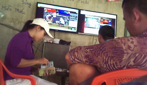 Tránh xa cờ bạc online - Ảnh 1. Tránh xa cờ bạc online - Ảnh 1.