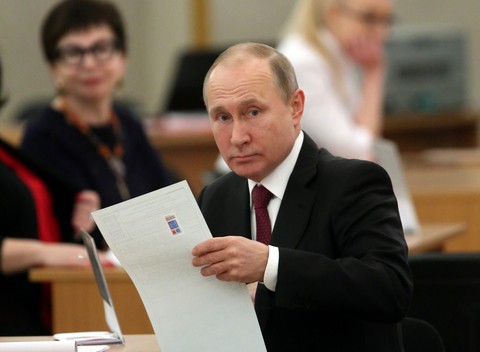 Con đường làm Tổng thống lạ kỳ của ông Putin - Ảnh 1. Con đường làm Tổng thống lạ kỳ của ông Putin - Ảnh 1.