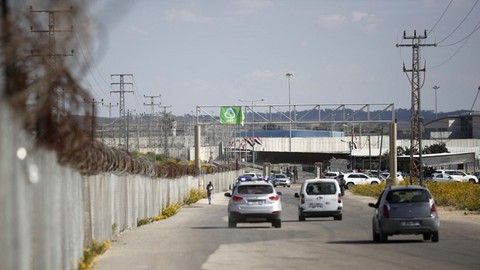 Israel bắt nhân viên ngoại giao Pháp tuồn súng cho người Palestine - Ảnh 4. Israel bắt nhân viên ngoại giao Pháp tuồn súng cho người Palestine - Ảnh 4.