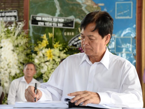 Những mẩu chuyện sống nghĩa tình về ông Sáu Khải - Ảnh 8. Những mẩu chuyện sống nghĩa tình về ông Sáu Khải - Ảnh 8.