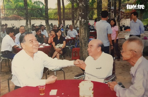 Những năm tháng dưới mái đình Tân Thông của ông Sáu Khải - Ảnh 6. Những năm tháng dưới mái đình Tân Thông của ông Sáu Khải - Ảnh 6.