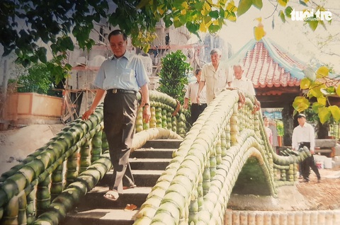 Những năm tháng dưới mái đình Tân Thông của ông Sáu Khải - Ảnh 4. Những năm tháng dưới mái đình Tân Thông của ông Sáu Khải - Ảnh 4.