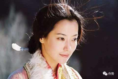 Tại sao ca khúc của Thành Long và Kim Hee Sun bỗng nhiên hot? - Ảnh 6. Tại sao ca khúc của Thành Long và Kim Hee Sun bỗng nhiên hot? - Ảnh 6.