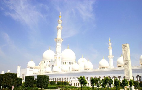 Sheikh Zayed - Thánh đường trắng tuyệt đẹp ở Abu Dhabi - Ảnh 2. Sheikh Zayed - Thánh đường trắng tuyệt đẹp ở Abu Dhabi - Ảnh 2.
