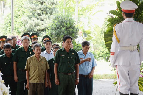 Lịch trình di quan linh cữu nguyên Thủ tướng Phan Văn Khải - Ảnh 3. Lịch trình di quan linh cữu nguyên Thủ tướng Phan Văn Khải - Ảnh 3.