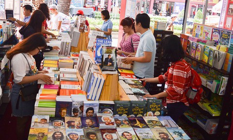 Tháng 3 Sài Gòn: đến hội sách lớn nhất từ trước đến nay - Ảnh 2. Tháng 3 Sài Gòn: đến hội sách lớn nhất từ trước đến nay - Ảnh 2.