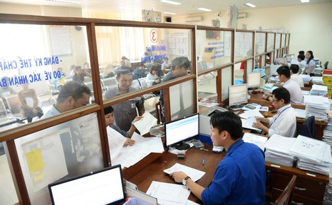 Hàng loạt thay đổi trong chế độ tiền lương công chức, viên chức - Ảnh 2. Hàng loạt thay đổi trong chế độ tiền lương công chức, viên chức - Ảnh 2.