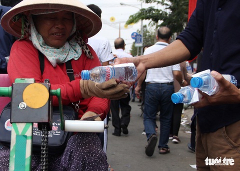 Đi hội rằm tháng giêng Bình Dương, miễn phí đồ ăn, xe ôm, nước uống - Ảnh 5. Đi hội rằm tháng giêng Bình Dương, miễn phí đồ ăn, xe ôm, nước uống - Ảnh 5.