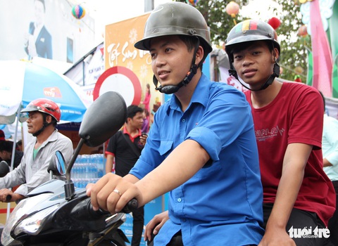 Đi hội rằm tháng giêng Bình Dương, miễn phí đồ ăn, xe ôm, nước uống - Ảnh 8. Đi hội rằm tháng giêng Bình Dương, miễn phí đồ ăn, xe ôm, nước uống - Ảnh 8.