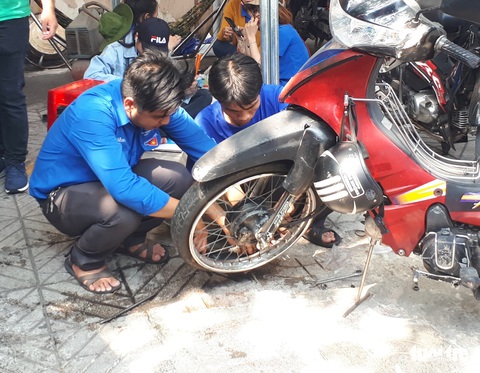 Đi hội rằm tháng giêng Bình Dương, miễn phí đồ ăn, xe ôm, nước uống - Ảnh 10. Đi hội rằm tháng giêng Bình Dương, miễn phí đồ ăn, xe ôm, nước uống - Ảnh 10.