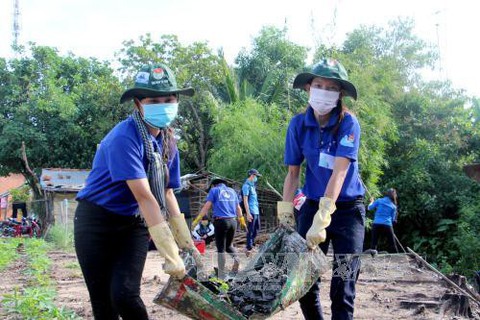 Cậu bé 10 tuổi người Raglai, em đã cứu đời tôi - Ảnh 1. Cậu bé 10 tuổi người Raglai, em đã cứu đời tôi - Ảnh 1.