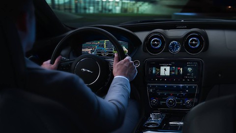 Thế giới thượng lưu bên trong Jaguar XJL - Ảnh 4. Thế giới thượng lưu bên trong Jaguar XJL - Ảnh 4.