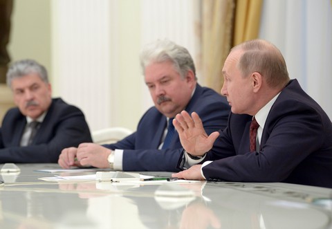 Ông Trump không thèm mừng ông Putin thắng cử - Ảnh 2. Ông Trump không thèm mừng ông Putin thắng cử - Ảnh 2.