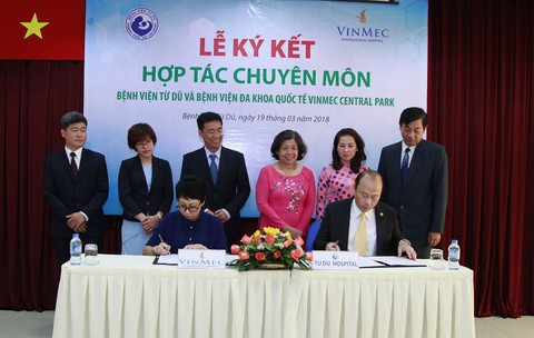 Bệnh viện Từ Dũ và Vinmec Central Park ký kết hợp tác - Ảnh 1. Bệnh viện Từ Dũ và Vinmec Central Park ký kết hợp tác - Ảnh 1.