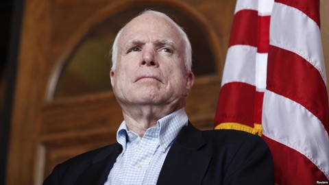 TNS McCain nổi xung thiên vì ông Trump chúc mừng ông Putin - Ảnh 1. TNS McCain nổi xung thiên vì ông Trump chúc mừng ông Putin - Ảnh 1.