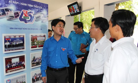Trường Đoàn Lý Tự Trọng 45 năm truyền lửa cán bộ Đoàn - Hội - Đội - Ảnh 1. Trường Đoàn Lý Tự Trọng 45 năm truyền lửa cán bộ Đoàn - Hội - Đội - Ảnh 1.