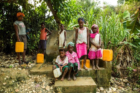 Những hình ảnh sống động từ Haiti - Ảnh 4. Những hình ảnh sống động từ Haiti - Ảnh 4.