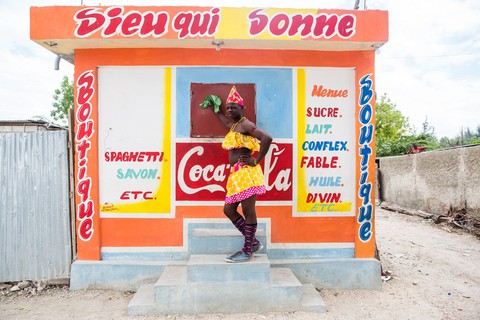 Những hình ảnh sống động từ Haiti - Ảnh 6. Những hình ảnh sống động từ Haiti - Ảnh 6.