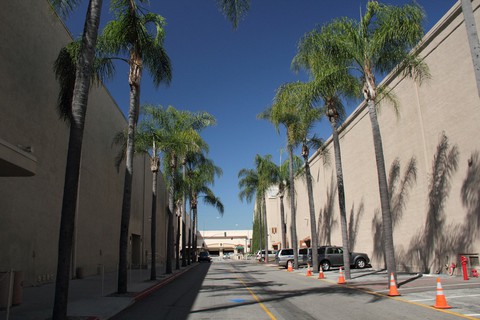 Thăm phim trường Hãng Warner Bros: khám phá bí mật Hollywood - Ảnh 2. Thăm phim trường Hãng Warner Bros: khám phá bí mật Hollywood - Ảnh 2.