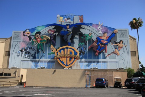 Thăm phim trường Hãng Warner Bros: khám phá bí mật Hollywood - Ảnh 1. Thăm phim trường Hãng Warner Bros: khám phá bí mật Hollywood - Ảnh 1.