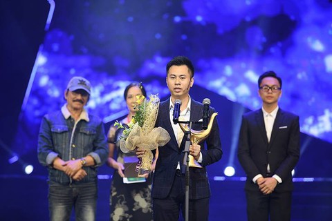Mỹ Tâm, Dương Cầm và Ngọt: 3 sắc thái của giải Âm nhạc Cống Hiến - Ảnh 4. Mỹ Tâm, Dương Cầm và Ngọt: 3 sắc thái của giải Âm nhạc Cống Hiến - Ảnh 4.