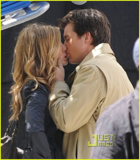 Brad Pitt và Jennifer Aniston tái hợp: trò vịt của truyền thông - Ảnh 5. Brad Pitt và Jennifer Aniston tái hợp: trò vịt của truyền thông - Ảnh 5.