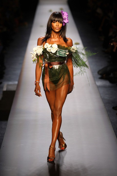 ‘Báo đen’ Naomi Campbell: biểu tượng thời trang 2018 - Ảnh 1. ‘Báo đen’ Naomi Campbell: biểu tượng thời trang 2018 - Ảnh 1.