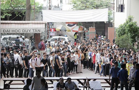 Văn hóa từ chuyện xếp hàng - Ảnh 2. Văn hóa từ chuyện xếp hàng - Ảnh 2.