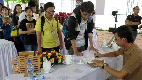 Muốn nghiên cứu sử Việt, hãy học thêm chữ Hán và chữ Pháp - Ảnh 2. Muốn nghiên cứu sử Việt, hãy học thêm chữ Hán và chữ Pháp - Ảnh 2.