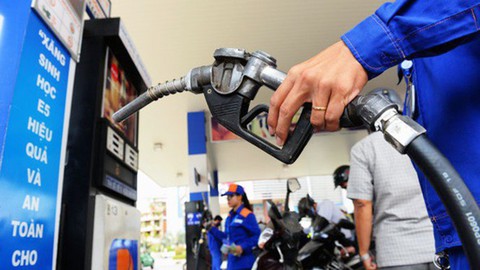 Giá xăng dầu giữ nguyên trong kỳ điều chỉnh mới - Ảnh 1. Giá xăng dầu giữ nguyên trong kỳ điều chỉnh mới - Ảnh 1.