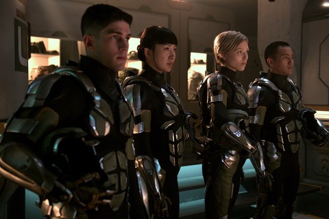 Pacific Rim: Trỗi dậy phá tan tượng đài siêu đại chiến đã xây - Ảnh 10. Pacific Rim: Trỗi dậy phá tan tượng đài siêu đại chiến đã xây - Ảnh 10.