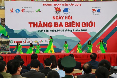Ngày hội Tháng ba Biên giới tại Lạng Sơn - Ảnh 1. Ngày hội Tháng ba Biên giới tại Lạng Sơn - Ảnh 1.
