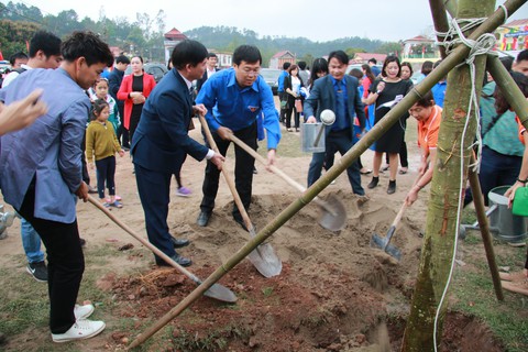 Ngày hội Tháng ba Biên giới tại Lạng Sơn - Ảnh 4. Ngày hội Tháng ba Biên giới tại Lạng Sơn - Ảnh 4.