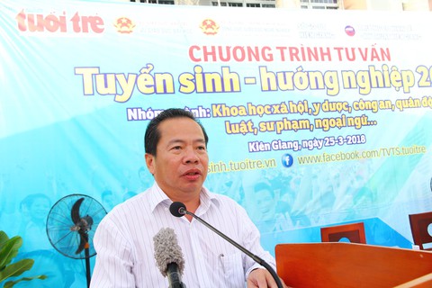 Học sinh Kiên Giang lo lắng việc làm sau khi ra trường - Ảnh 2. Học sinh Kiên Giang lo lắng việc làm sau khi ra trường - Ảnh 2.