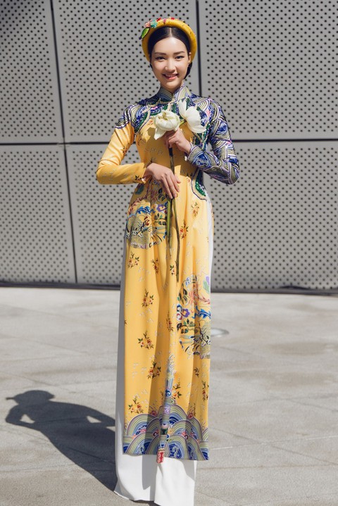 Nàng thơ xứ Huế tỏa sáng cùng áo dài ở Seoul Fashion Week - Ảnh 5. Nàng thơ xứ Huế tỏa sáng cùng áo dài ở Seoul Fashion Week - Ảnh 5.