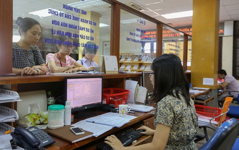 Hà Nội phấn đấu chỉ số hành chính công đạt nhóm... trung bình - Ảnh 1. Hà Nội phấn đấu chỉ số hành chính công đạt nhóm... trung bình - Ảnh 1.