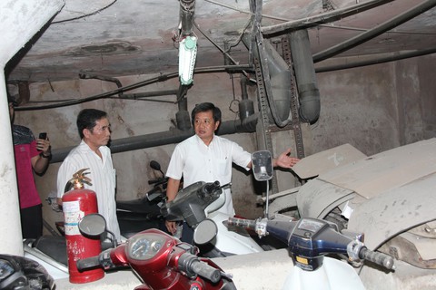Sau vụ Carina: ông Đoàn Ngọc Hải tổng kiểm tra các chung cư quận 1 - Ảnh 1. Sau vụ Carina: ông Đoàn Ngọc Hải tổng kiểm tra các chung cư quận 1 - Ảnh 1.