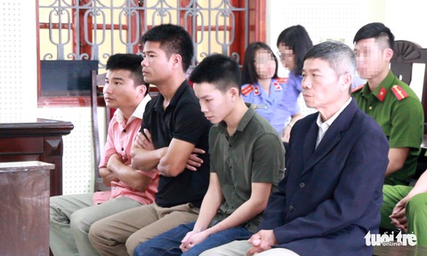 Anh nhận tội giết người thay em, cả nhà vướng lao lý - Ảnh 1. Anh nhận tội giết người thay em, cả nhà vướng lao lý - Ảnh 1.