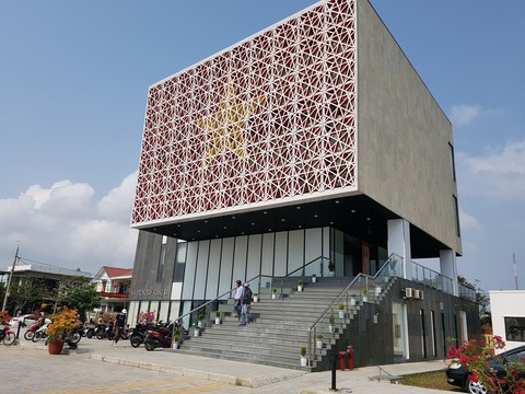 Nhà trưng bày Hoàng Sa: nằm trên đường Hoàng Sa, hướng về Biển Đông - Ảnh 1. Nhà trưng bày Hoàng Sa: nằm trên đường Hoàng Sa, hướng về Biển Đông - Ảnh 1.