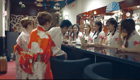 Bar kiểu Nhật ở Sài Gòn: Nhu cầu giải tỏa cô đơn - Ảnh 3. Bar kiểu Nhật ở Sài Gòn: Nhu cầu giải tỏa cô đơn - Ảnh 3.