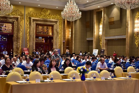 Ghế nóng tại nhiều ngân hàng đổi chủ ngay đầu mùa đại hội cổ đông - Ảnh 1. Ghế nóng tại nhiều ngân hàng đổi chủ ngay đầu mùa đại hội cổ đông - Ảnh 1.