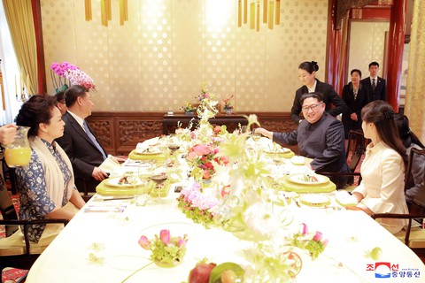 Hình ảnh chuyến thăm lịch sử của ông Kim Jong Un tại Trung Quốc - Ảnh 19. Hình ảnh chuyến thăm lịch sử của ông Kim Jong Un tại Trung Quốc - Ảnh 19.