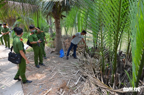 Vì rượu, anh ruột bóp cổ rồi dìm em trai đến chết - Ảnh 2. Vì rượu, anh ruột bóp cổ rồi dìm em trai đến chết - Ảnh 2.