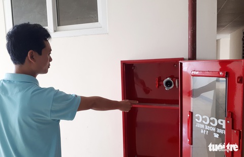 Chung cư 18 tầng, dân ở 5 tháng rồi chưa có bình chữa cháy - Ảnh 2. Chung cư 18 tầng, dân ở 5 tháng rồi chưa có bình chữa cháy - Ảnh 2.
