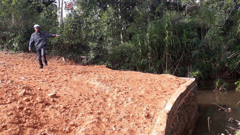 Phú Quốc đề nghị xử lý tình trạng dân lấn suối lấy đất bán - Ảnh 1. Phú Quốc đề nghị xử lý tình trạng dân lấn suối lấy đất bán - Ảnh 1.