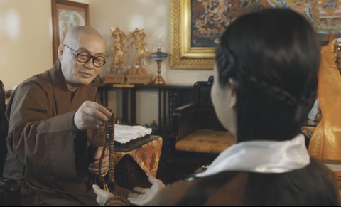 Nhà sư trụ trì chùa Hương tham gia trong MV Lạy mẹ Quan Âm - Ảnh 5. Nhà sư trụ trì chùa Hương tham gia trong MV Lạy mẹ Quan Âm - Ảnh 5.