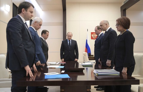 Nga quốc tang 64 người chết cháy, Tổng thống Putin hứa trừng trị kẻ gây họa - Ảnh 2. Nga quốc tang 64 người chết cháy, Tổng thống Putin hứa trừng trị kẻ gây họa - Ảnh 2.