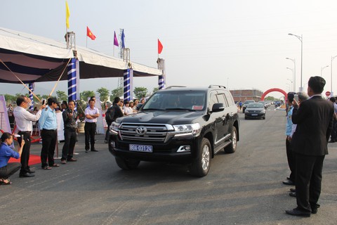 Đà Nẵng thông tuyến đường Nguyễn Tất Thành nối dài - Ảnh 1. Đà Nẵng thông tuyến đường Nguyễn Tất Thành nối dài - Ảnh 1.