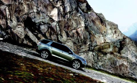 Land Rover Discovery Sport - SUV hạng sang cho người ưa trải nghiệm - Ảnh 1. Land Rover Discovery Sport - SUV hạng sang cho người ưa trải nghiệm - Ảnh 1.